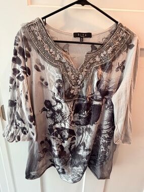 BLEU Woman 1X Embroidered Blouse Boho Floral Tunic Top Plus Size 3/4 Sleeve